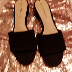 New without tags, gwendolyn via spiga